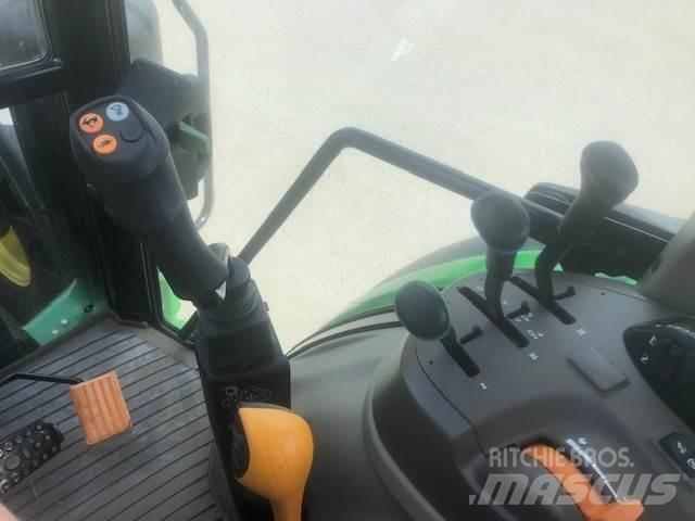 John Deere 5100M Traktory