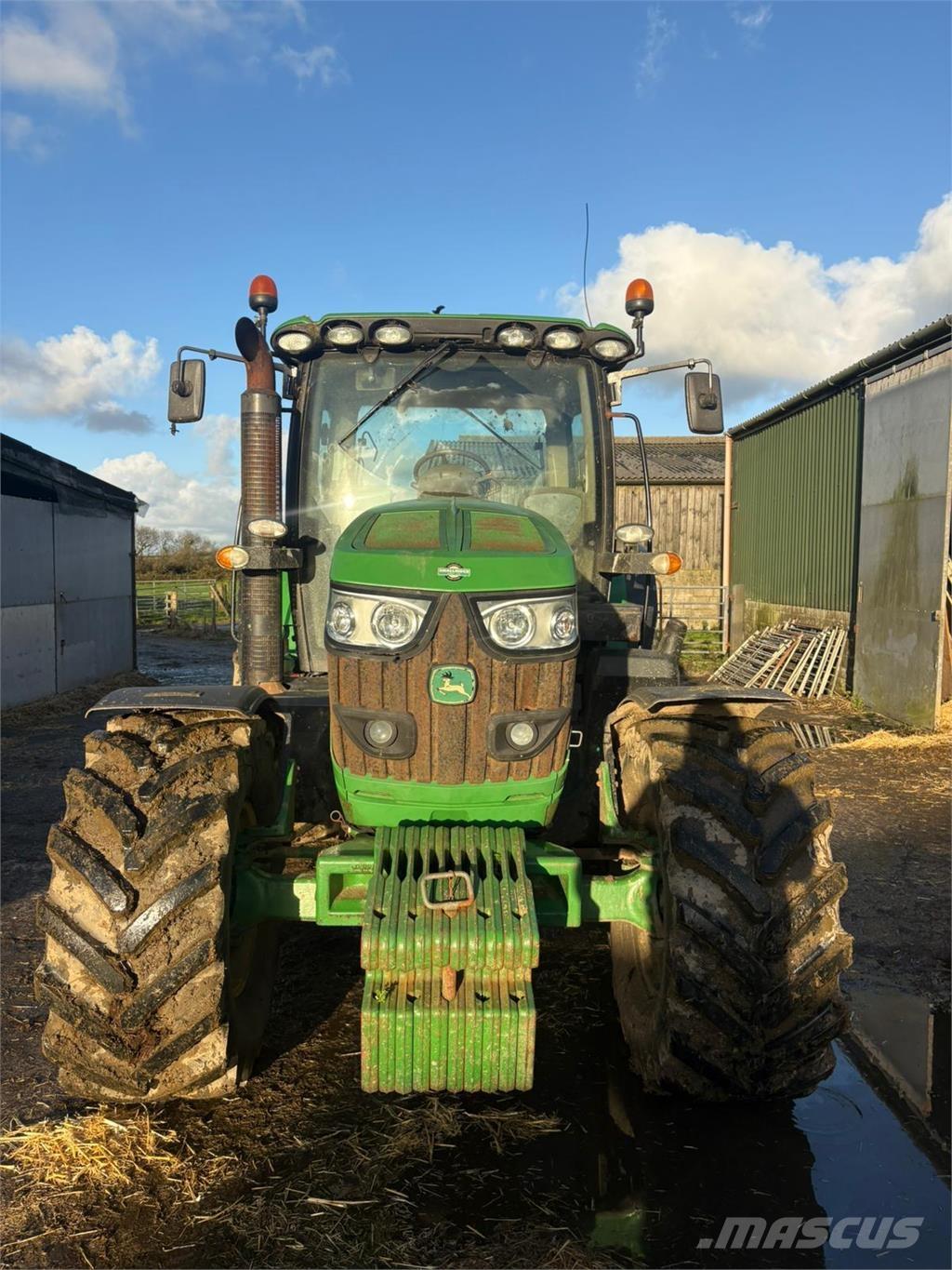John Deere 6140R Traktory