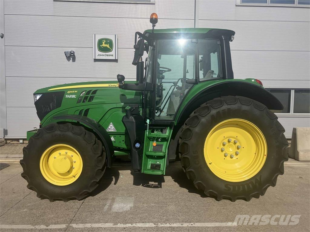 John Deere 6145M Traktory