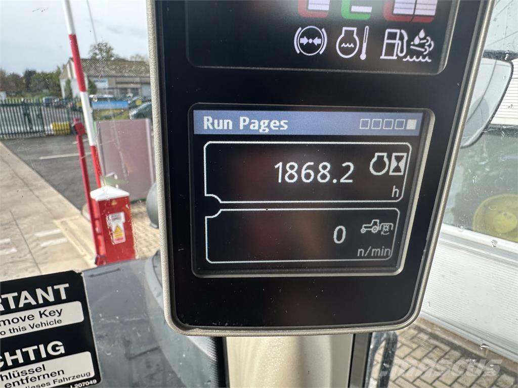 John Deere 6155M Traktory