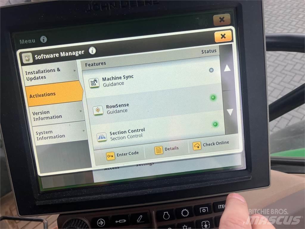 John Deere 6195R Traktory