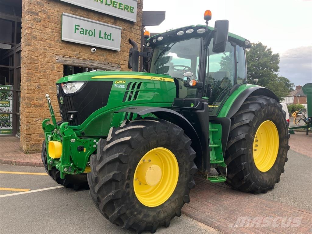 John Deere 6215R Traktory