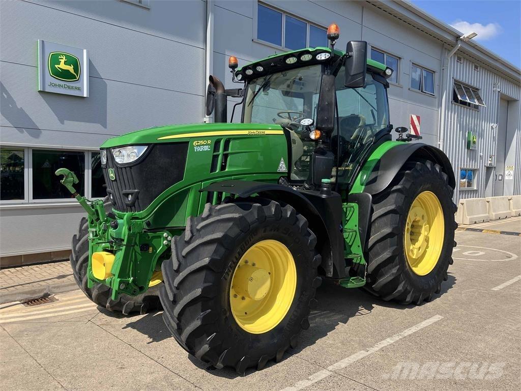 John Deere 6250R Traktory