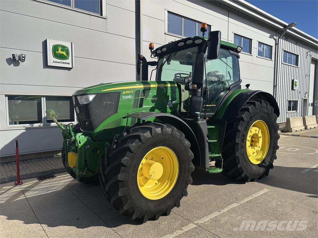 John Deere 6250R Traktory