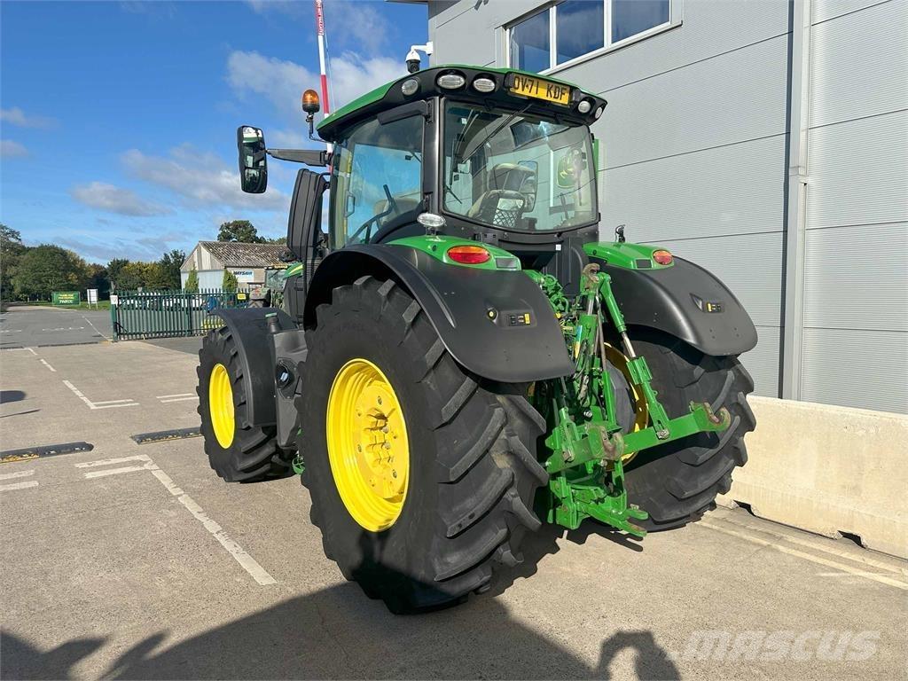 John Deere 6250R Traktory