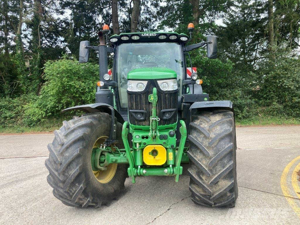 John Deere 6R 215 Traktory