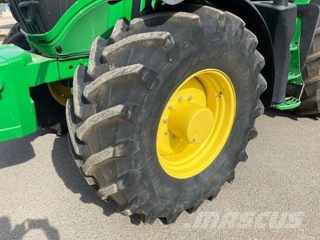 John Deere 6R 250 Traktory