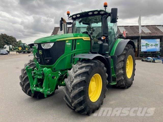 John Deere 6R 250 Traktory
