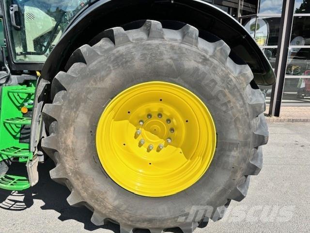 John Deere 6R 250 Traktory