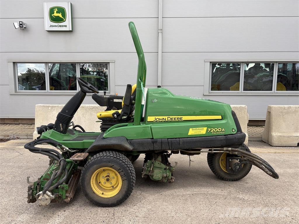 John Deere 7200A Vedené sekačky