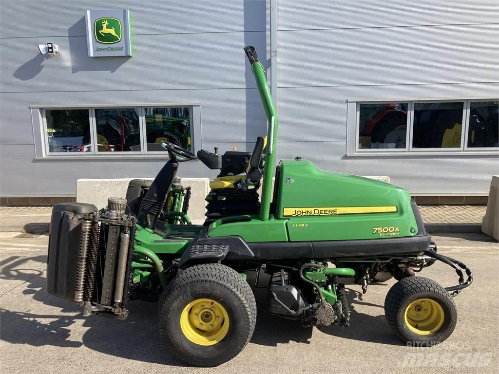 John Deere 7500AE Vedené sekačky
