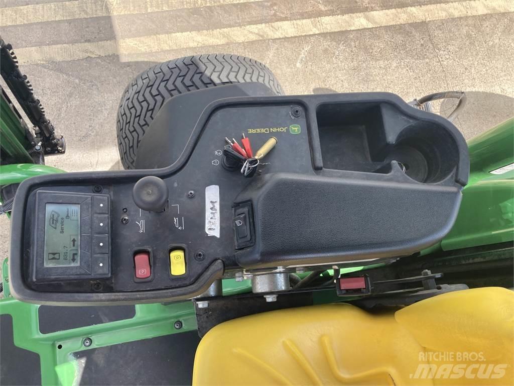 John Deere 7500AE Vedené sekačky