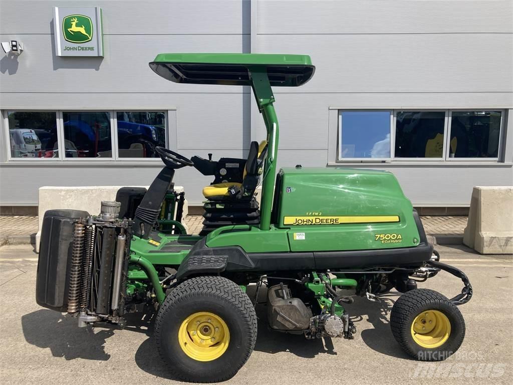 John Deere 7500AE Vedené sekačky
