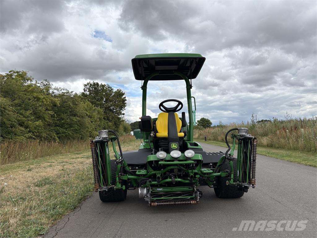 John Deere 7500AE Vedené sekačky