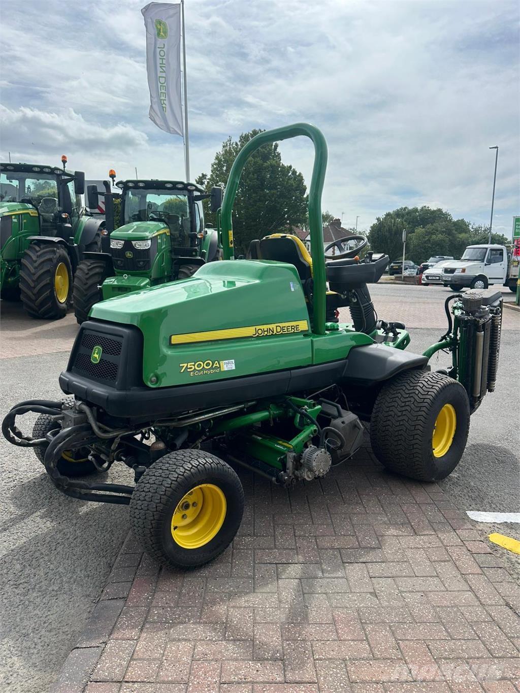John Deere 7500AE Vedené sekačky