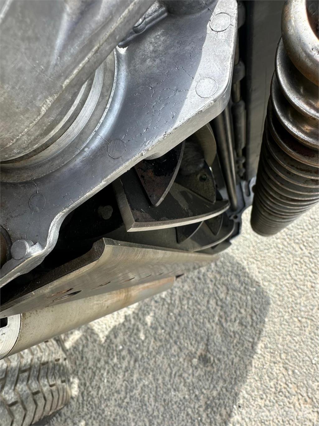 John Deere 7500AE Vedené sekačky