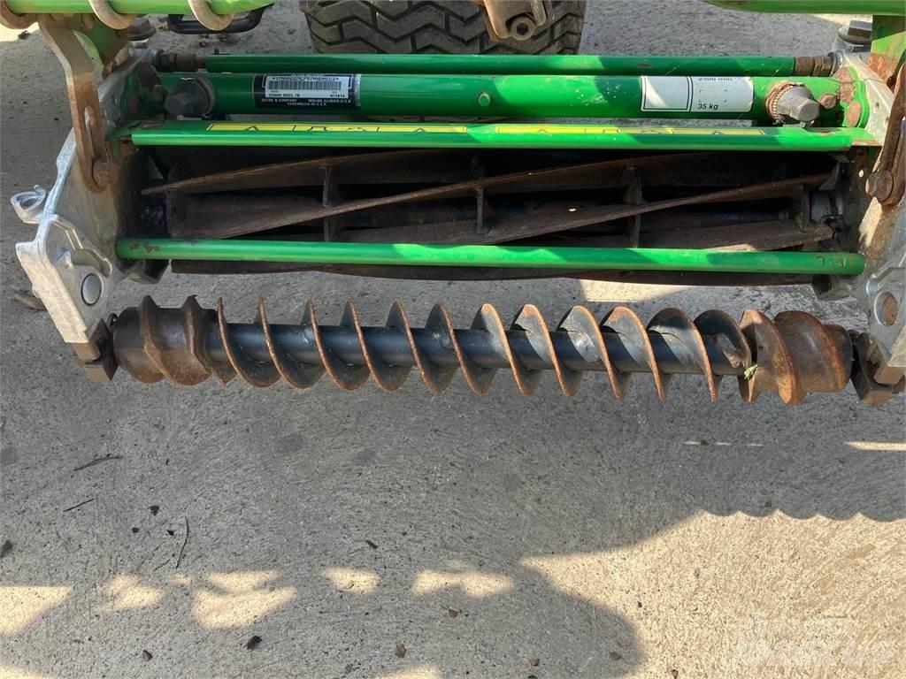 John Deere 7500AE Vedené sekačky