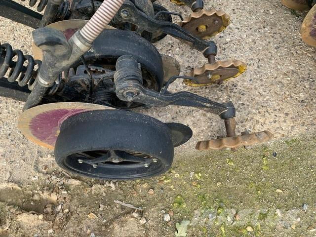 John Deere 750A Mechanické secí stroje