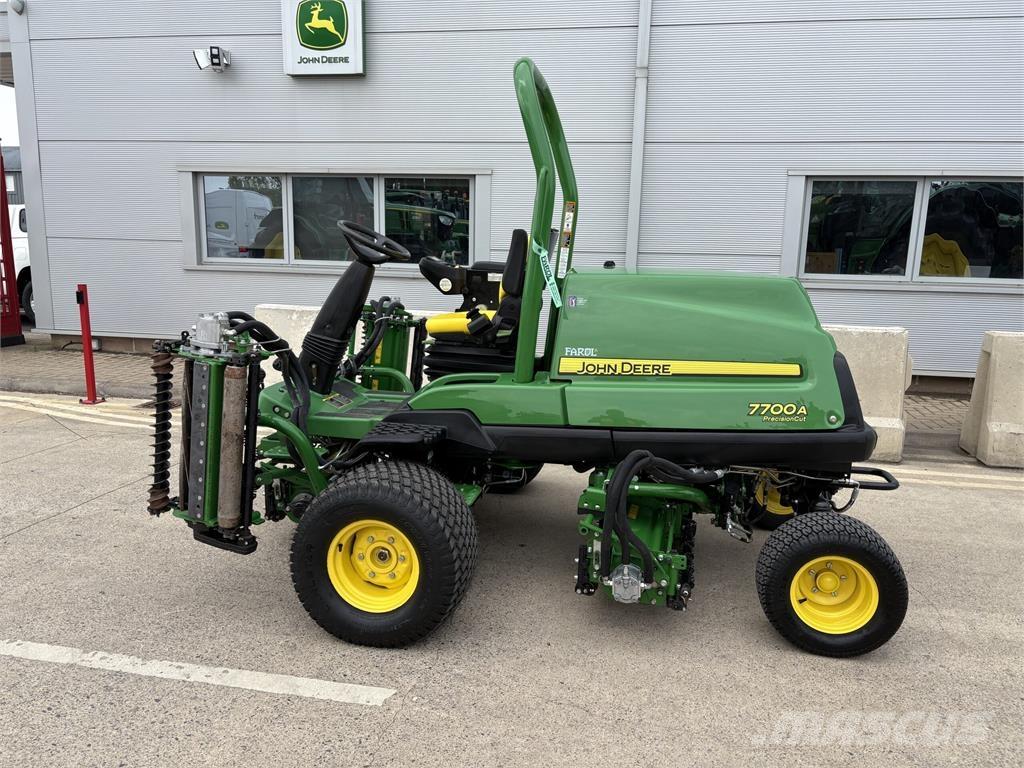 John Deere 7700A Vedené sekačky