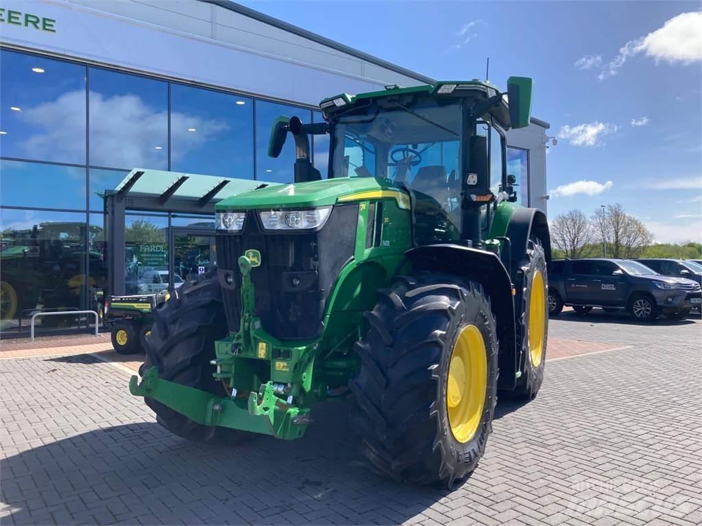 John Deere 7R 310 Traktory