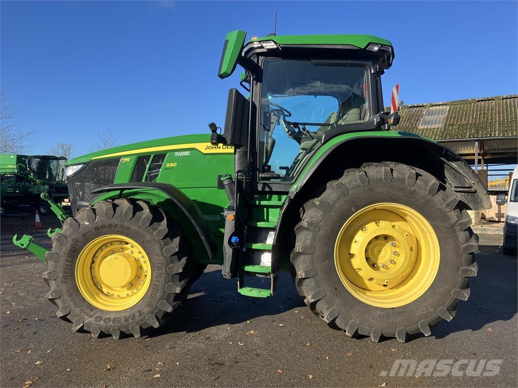 John Deere 7R 330 Traktory