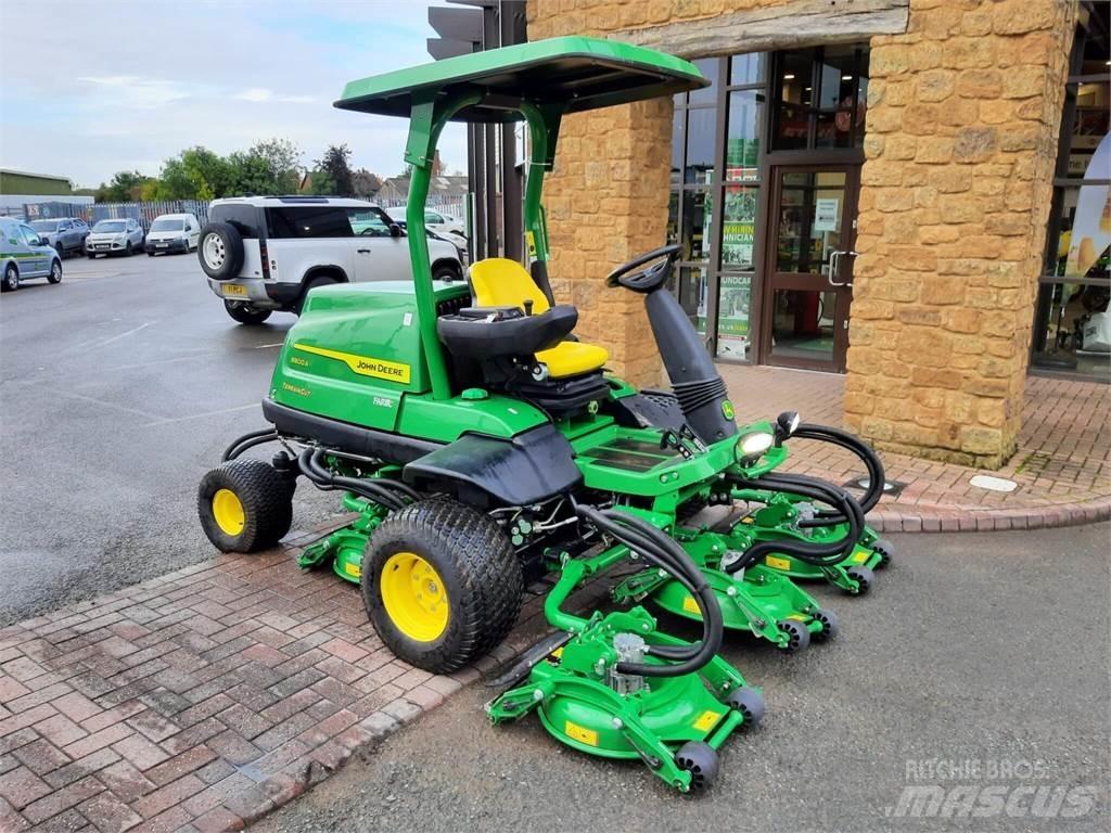 John Deere 8800A Vedené sekačky