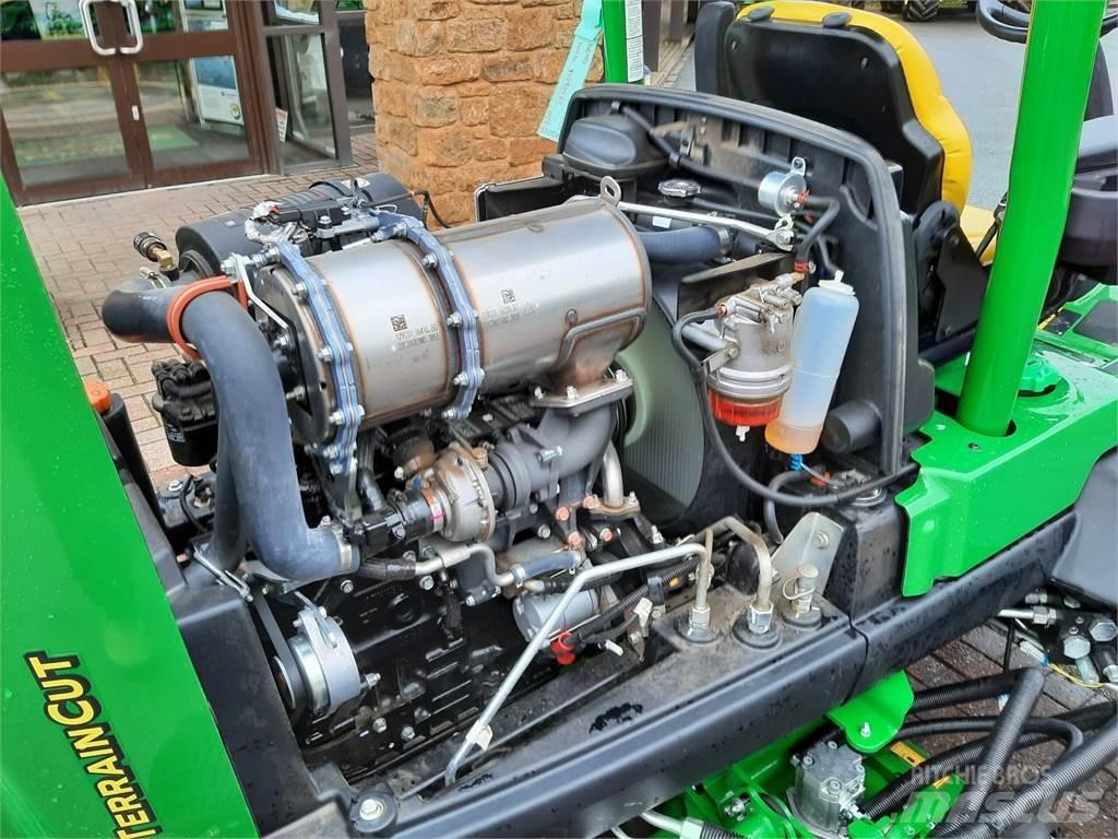 John Deere 8800A Vedené sekačky