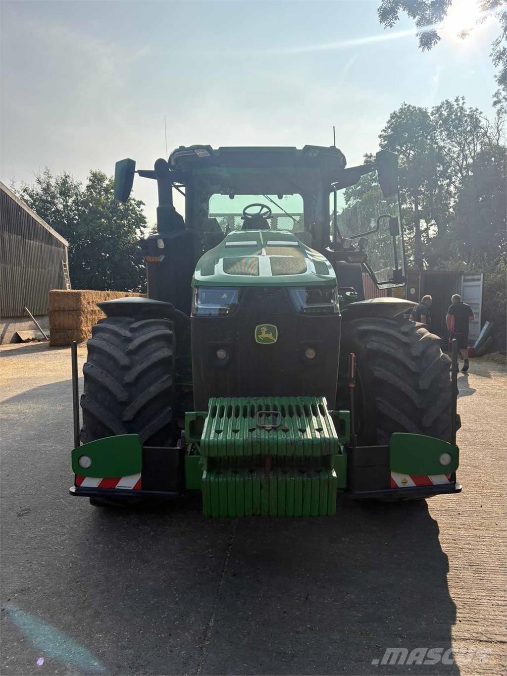 John Deere 8R 370 Traktory