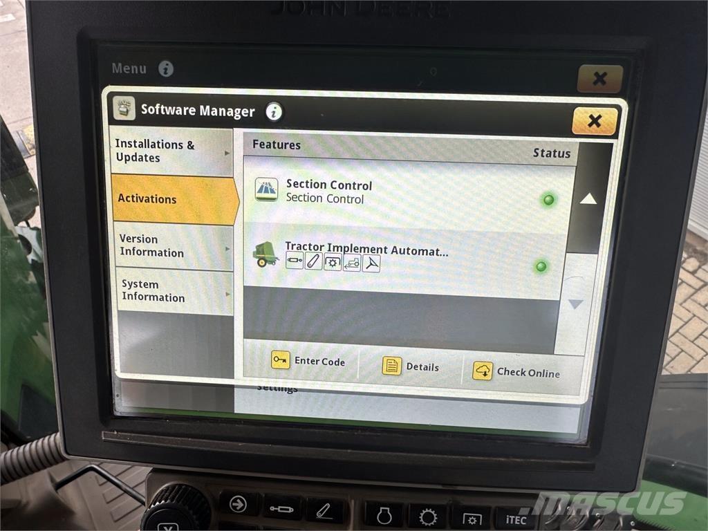 John Deere 8R 370 Traktory