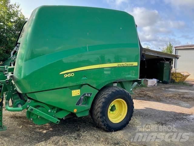 John Deere 960 Lis na hranaté balíky
