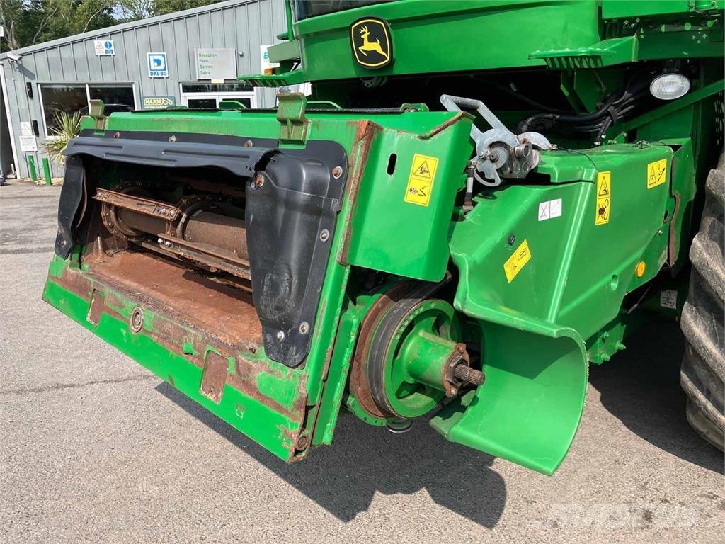 John Deere S690i HM Sklízecí mlátičky