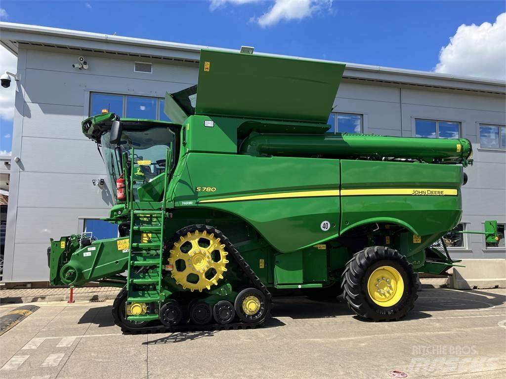John Deere S780 Sklízecí mlátičky