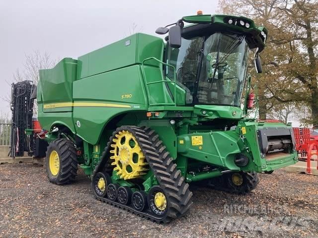 John Deere S780 Sklízecí mlátičky