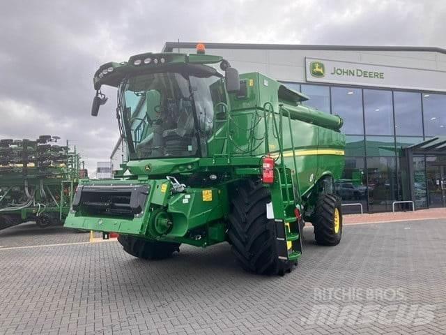 John Deere S785 HM Sklízecí mlátičky