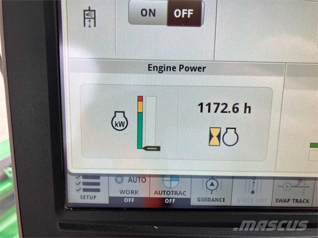 John Deere S790 Sklízecí mlátičky