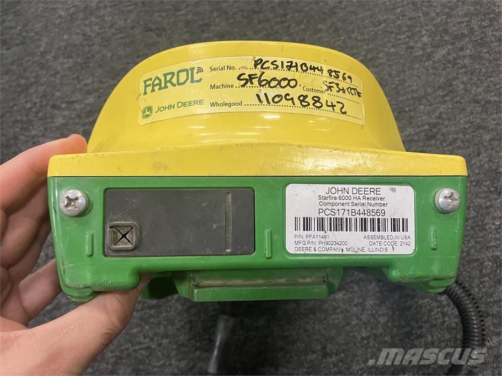 John Deere SF6000 Přesné secí stroje