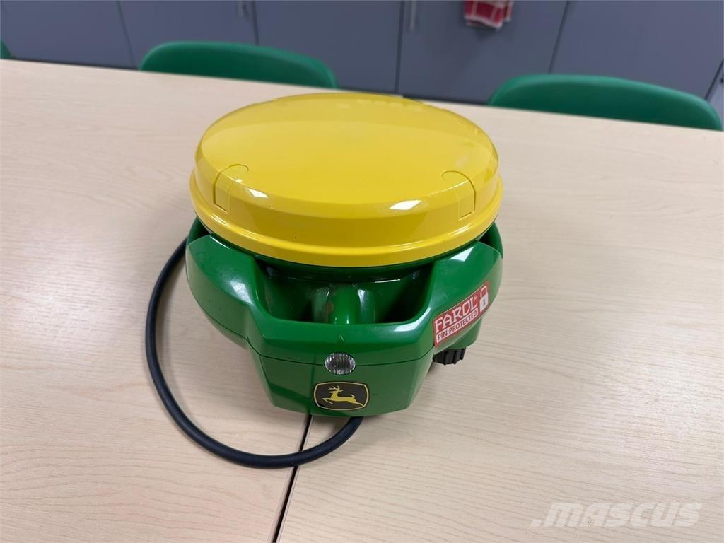John Deere SF7000 Přesné secí stroje
