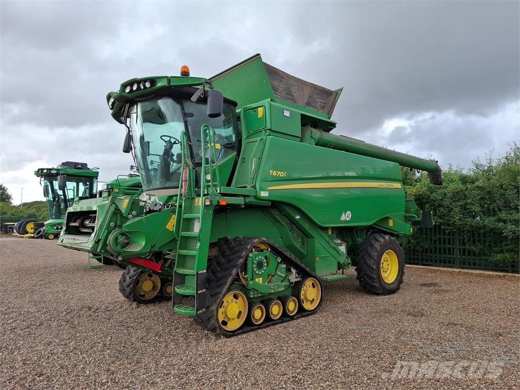 John Deere T670i Sklízecí mlátičky