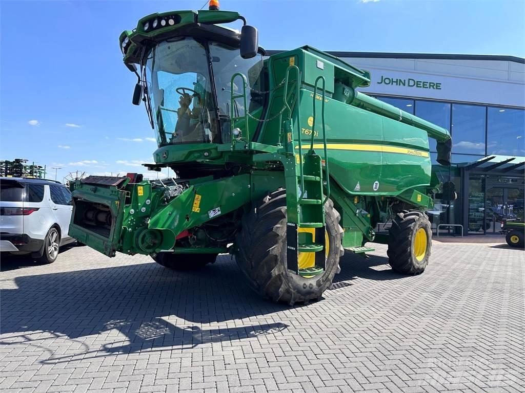 John Deere T670i HM Sklízecí mlátičky