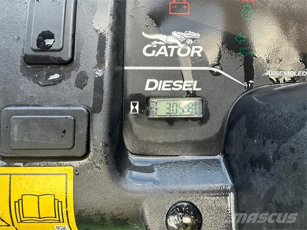 John Deere TH6x4 Užitkové stroje