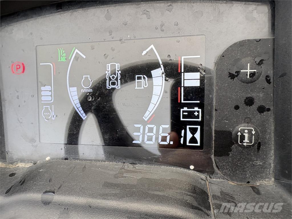 John Deere X940 Samojízdné sekačky