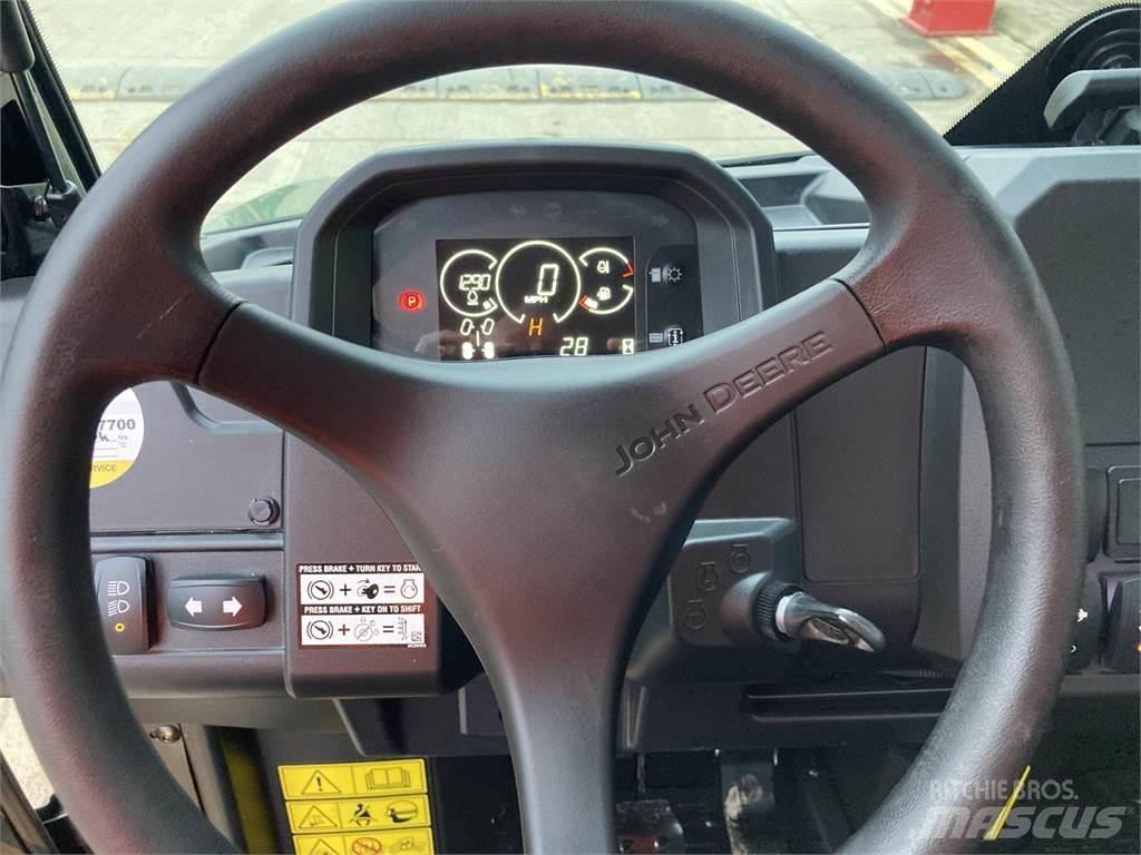 John Deere XUV875M Užitkové stroje