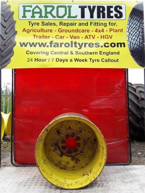 John Deere Yellow rim Pneumatiky, kola a ráfky