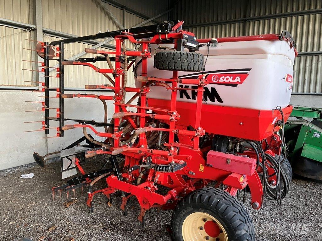 Krm Sola Ares 2713 Mechanické secí stroje