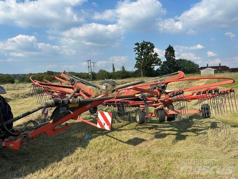 Kuhn GA8731 Obraceče a shrabovače sena