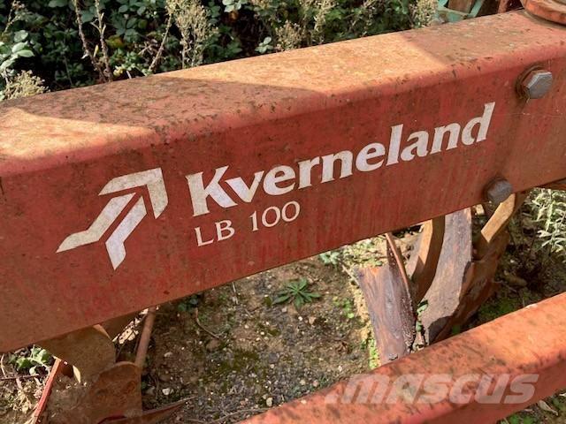 Kverneland LB100 Oboustranné pluhy