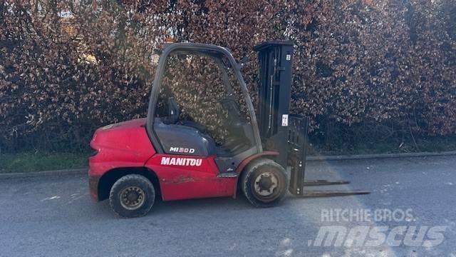 Manitou MI30D Teleskopické nakladače pro zemědělství