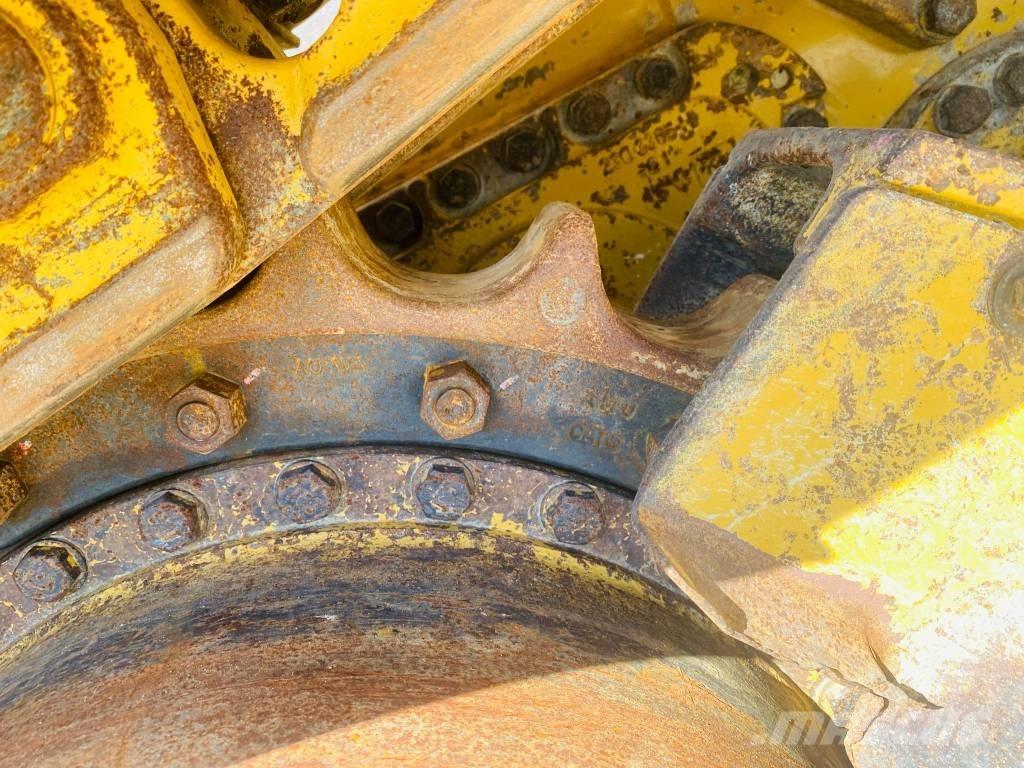 CAT 973 C Pásové nakladače