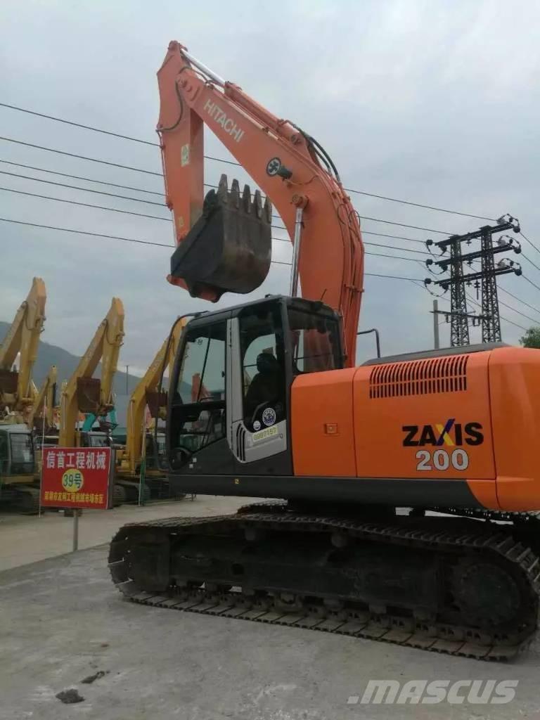 Hitachi ZX 200 Pásová rýpadla