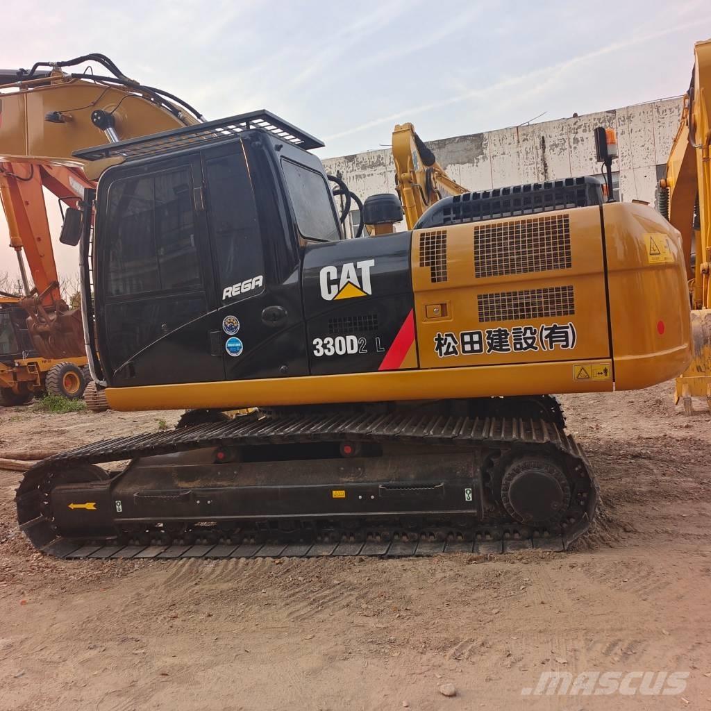 CAT 324 D 2 L Pásová rýpadla